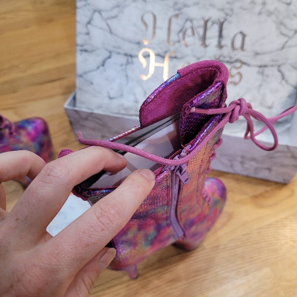 (NEW) 2024 Dragonfly Hella Heels, size 8 US / 8 AU / UK 6 / EU 39, 7 in platform - Picture 4 of 16